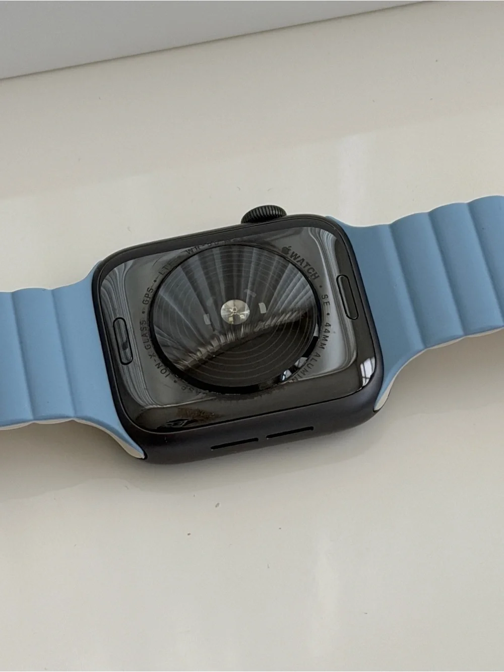 Apple Watch SE 44mm Cellular (Space Gray)